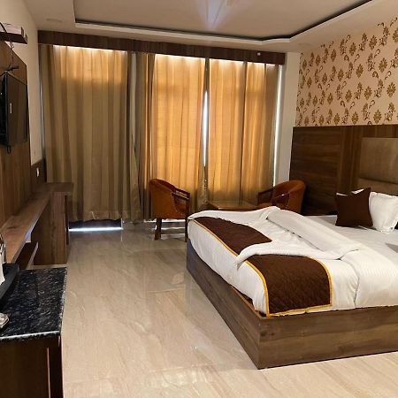 Highsky Resort Dharamshala Extérieur photo