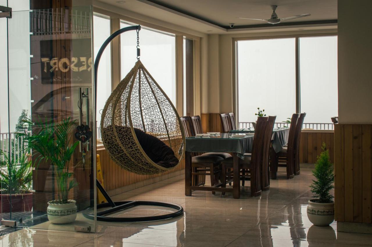 Highsky Resort Dharamshala Extérieur photo