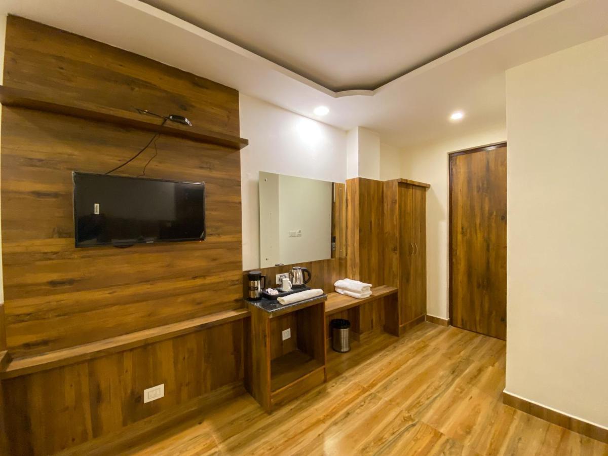 Highsky Resort Dharamshala Extérieur photo
